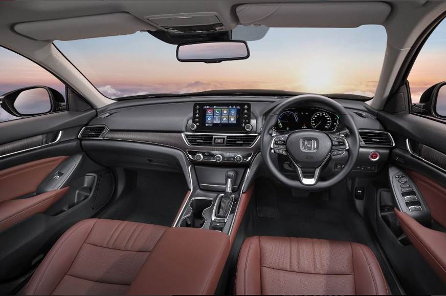 20190322043009_2019-Honda-Accord-interior