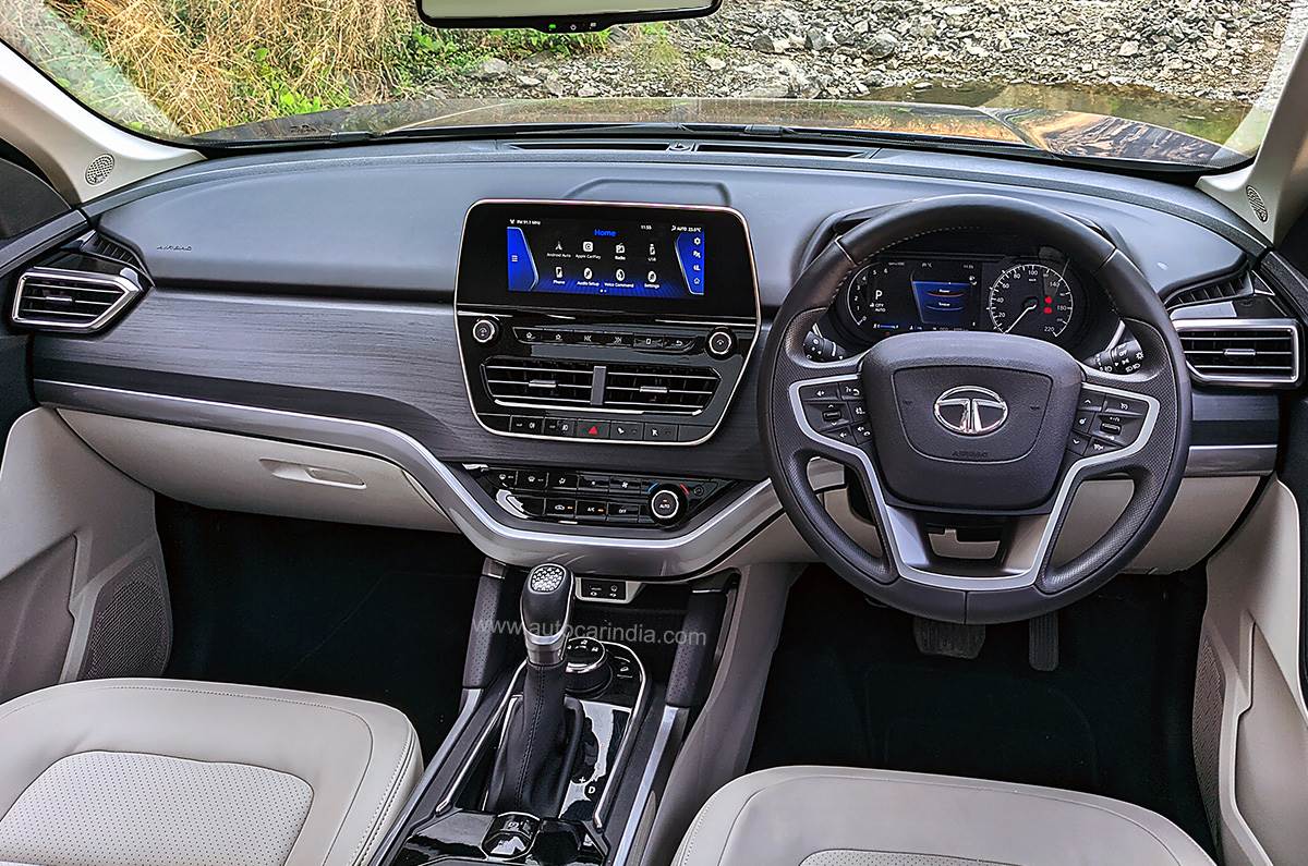 2021-Tata-Safari-interior