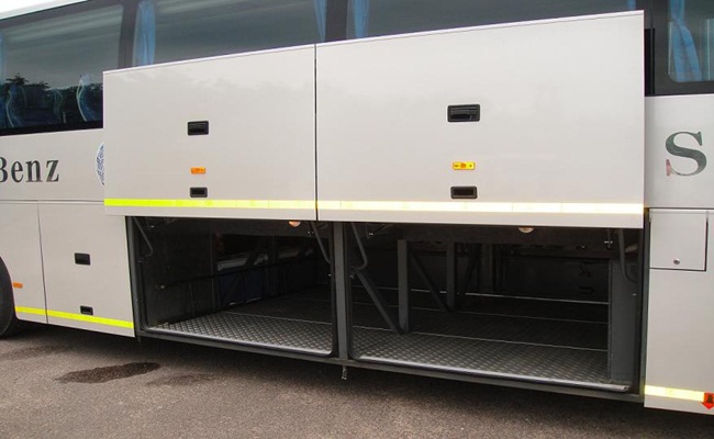 Mercedes-Benz-Boot-Space