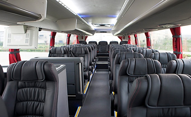 mercedes-coaches-on-rent