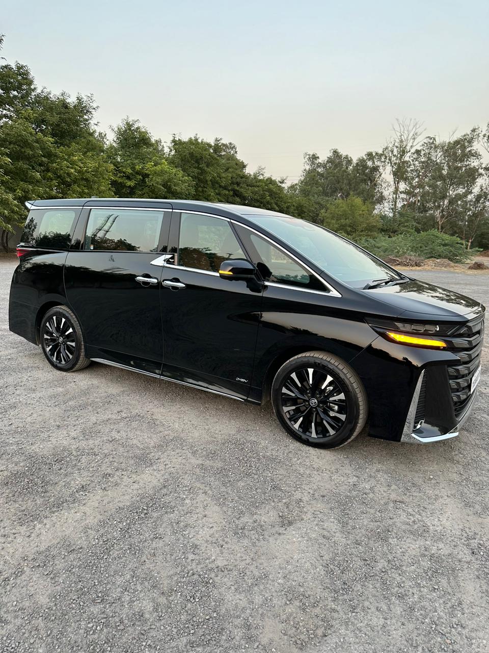 premium-car-on-rent